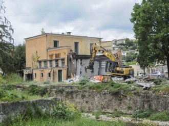 FONDS BARNIER À BIOT : Lancement des premières démolitions