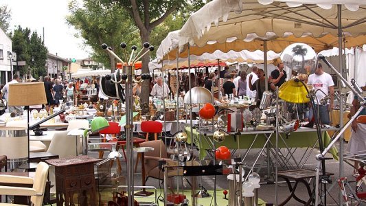 Brocantes, déballages : Que déclarer ?