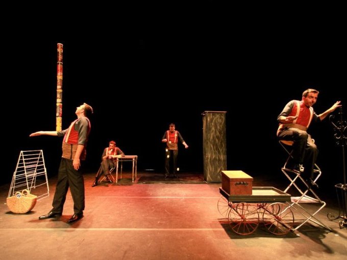 Au théâtre Marelios, (…)