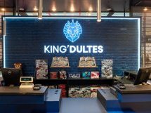  À Marseille, King Jouet poursuit sa stratégie envers les adolescents et adultes