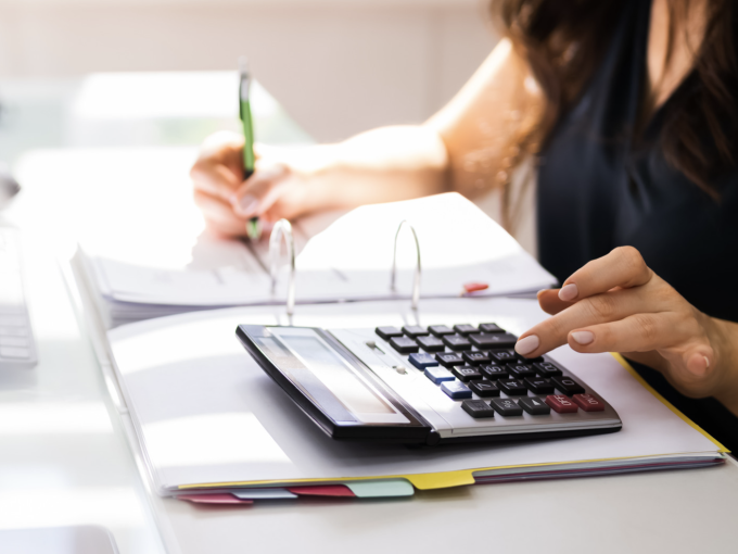 Taxe annuelle sur les (…)