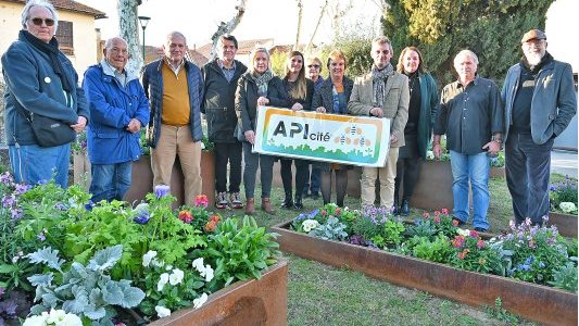  La Ville de La Garde décroche le label APIcité 3 abeilles !