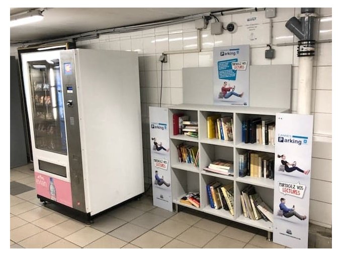 Une boite à livres dans