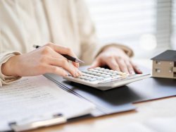 Prévoir sa baisse de revenus à la retraite : la solution du rachat de prêts