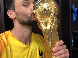 Demain 15h30 les niçois font fêter HUGO LLORIS leur champion du monde !!!!!
