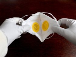  Le gouvernement simplifie les procédures de contrôle des masques importés