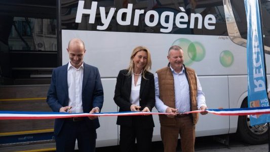 Région Sud : lancement du premier autocar Hydrogène « Zéro Émission » en Europe