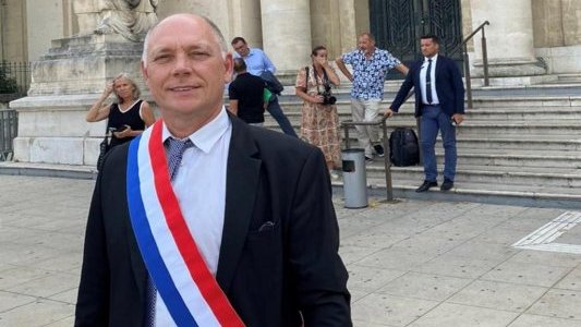 Le député Stéphane Rambaud interpelle le ministre de l'agriculture