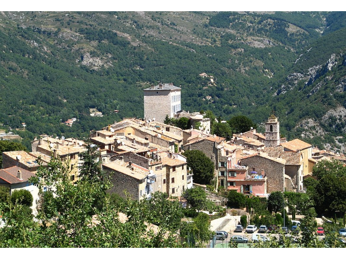 CIPIÈRES : 28 603 € (…)