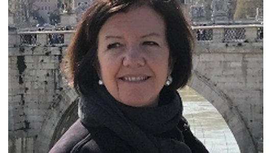 France Qualité remet un Prix Spécial Qualité Santé à Monique Mazard, Directrice du Pôle Parcours Patient du CHU de Nice
