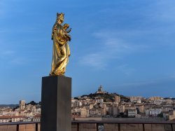 Une nouvelle Bonne Mère installée à Marseille