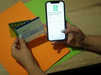 La carte Vitale sur smartphone dans 8 départements