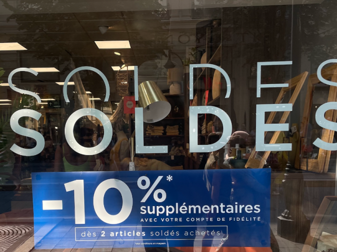 Soldes d'Hiver 2025 : (…)
