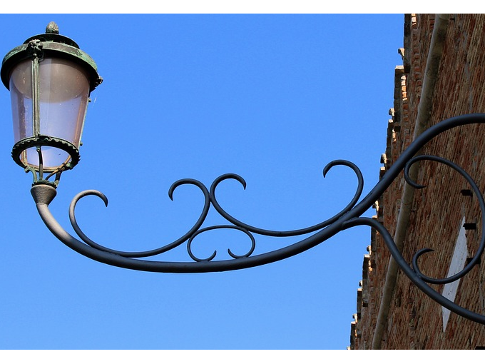 MOUGINS : Rénovation (…)