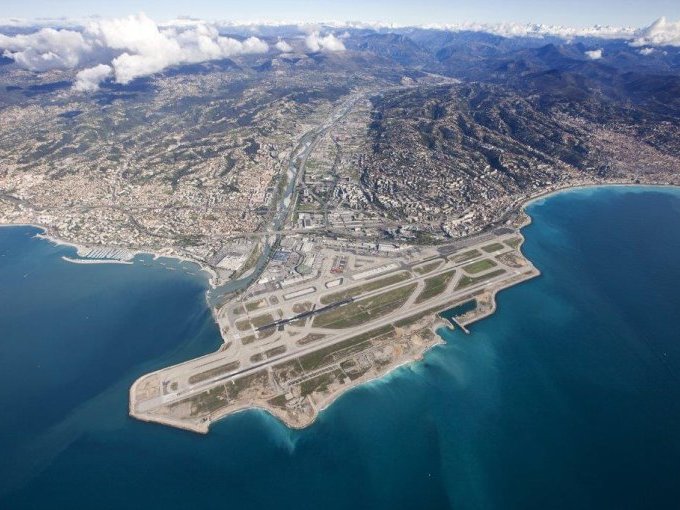 Avec 12 millions de (…)