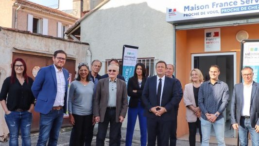  France Services signe le retour du service public au cœur des territoires 