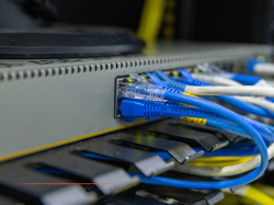 Fibre optique : Orange en tête des indicateurs de qualité selon l'Arcep