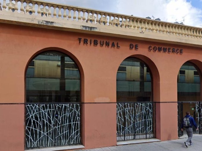 Tribunal de Commerce (…)