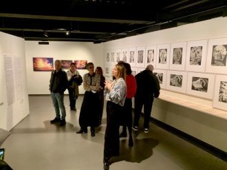 Mougins : Clara Chichin et Elsa Leydier partagent l'univers d'André Villers