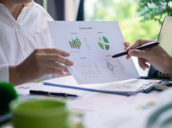  L'intégration des critères environnementaux, sociaux et de gouvernance (ESG) dans les règlementations assurantielles d'AXA : un leadership engagé