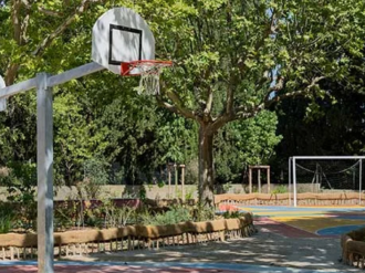 À Marseille, le plan de désimperméabilisation des cours d'école prend de l'ampleur