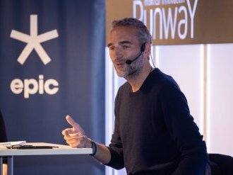 Alexandre Mars a partagé sa vision d'un entrepreneuriat régénératif et inclusif aux membres du MEB