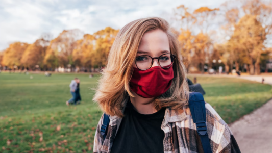 Le port du masque reconduit jusqu'au 2 novembre dans le département des Alpes-Maritimes