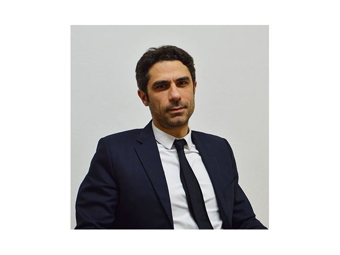 Me Julien Gasbaoui nommé