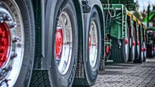 Covid-19 : la Fédération Nationale des Transporteurs Routiers est au plus près des travailleurs 