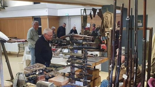 A La Crau, rendez-vous réussi pour le Salon des armes anciennes