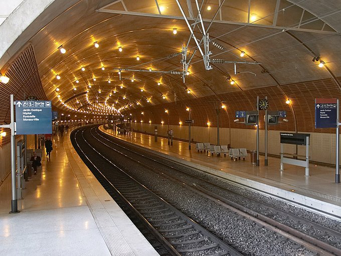 Trafic ferroviaire : (…)
