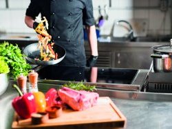 6 collectivités des A-M retenues pour suivre un accompagnement vers une restauration collective durable 
