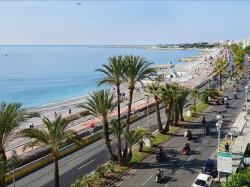 La Promenade reste une route à grande circulation