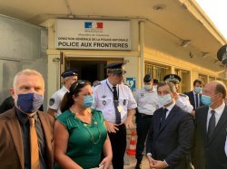 Police aux frontie ?res à Menton : des travaux de re ?fection des locaux annoncés par Gérald Darmanin