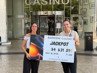 Cannes : un vacancier italien remporte un jackpot de 84 631 € au Casino Barrière Le Croisette