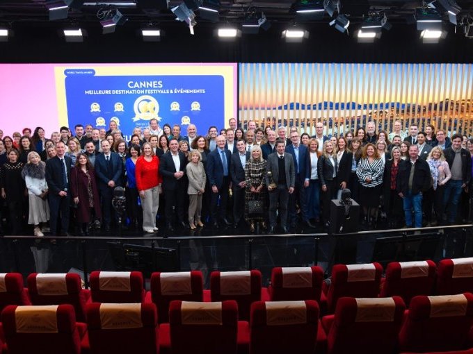 Cannes affine sa stratégi