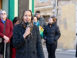 À Signes, Laurence Menichini, ancienne gendarme, au service du public