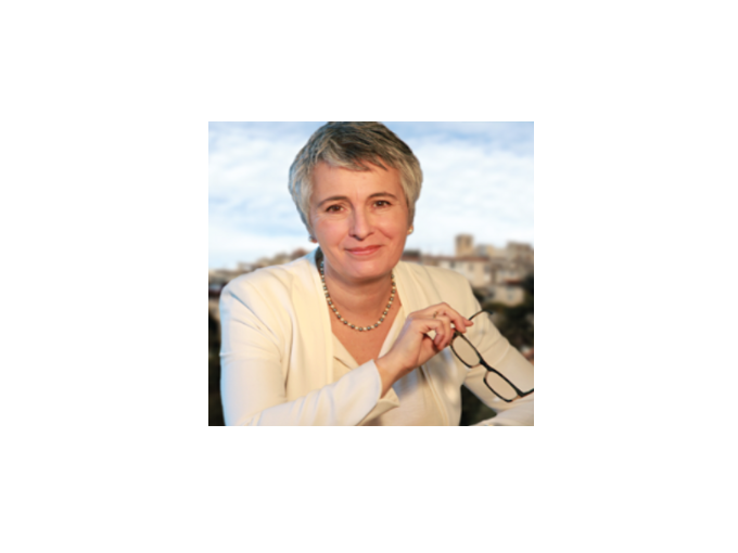 Guilaine DEBRAS, Maire de