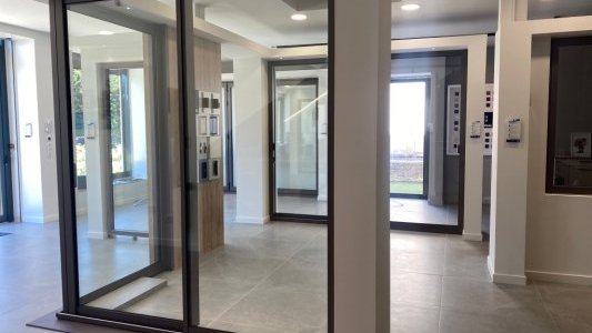  Technal renforce sa présence dans le Golfe de Saint-Tropez avec un showroom premium