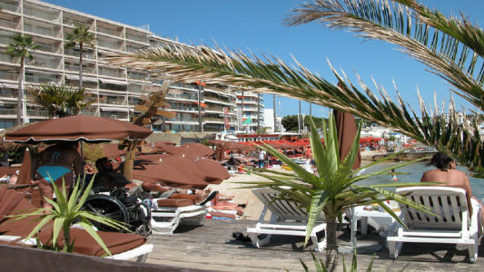 Concessions de plages : l'inquiétude des professionnels de Juan les Pins