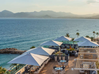 À Cannes, le rooftop Marea offre une vue à 360° pour les soirées d'été