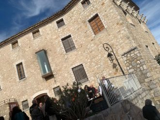 Amandine Rousguisto, de fil en aiguille