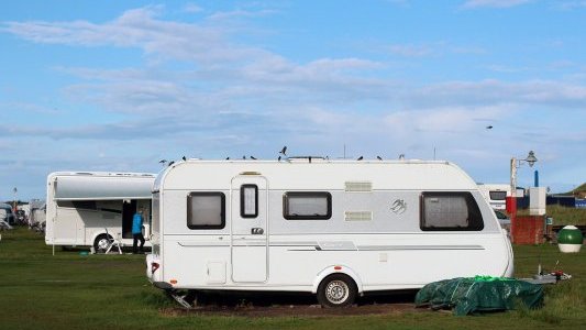 Le Maire de Mandelieu ordonne l'évacuation d'urgence et sous 24 heures du terrain occupé par les Gens du voyage