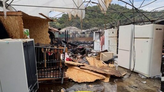 La mairie de Saint-Laurent-du-Var apporte son soutien à l'association Une Voix Pour Elles après l'incendie de son entrepôt