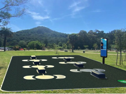 Mandelieu installe une borne AirFit ARENA, nouvel équipement sportif novateur