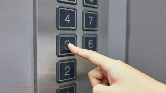 Côte d'Azur Habitat sanctionne lourdement un prestataire d'ascenseurs défaillant