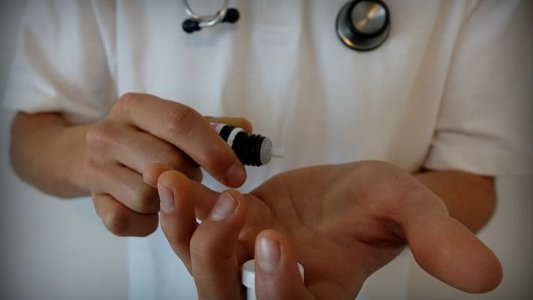 L'homéopathie va-t-elle faire l'objet d'une évaluation scientifique ?