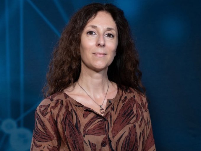 Eva Mouial-Bassilana, (…)