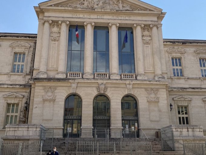 Juridictions et covid (…)