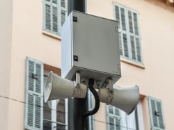 Cannes va tester une fois par mois ses 292 haut-parleurs municipaux d'alerte risques majeurs 